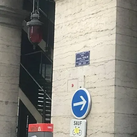 Cosy Opera Lyon